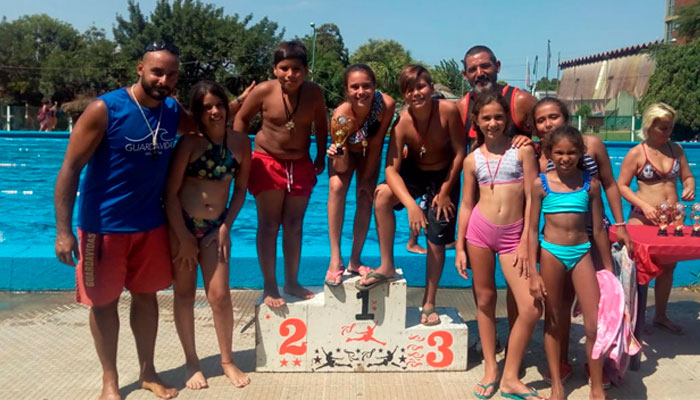 Se realizó el Torneo de Natación Profesor Fabio Dambolena